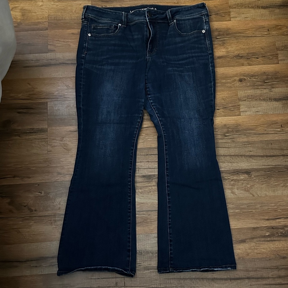 American Eagle Women’s Kickboot Jeans- Size 18s